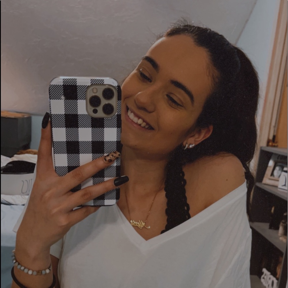 Meet your Posher, Lexi